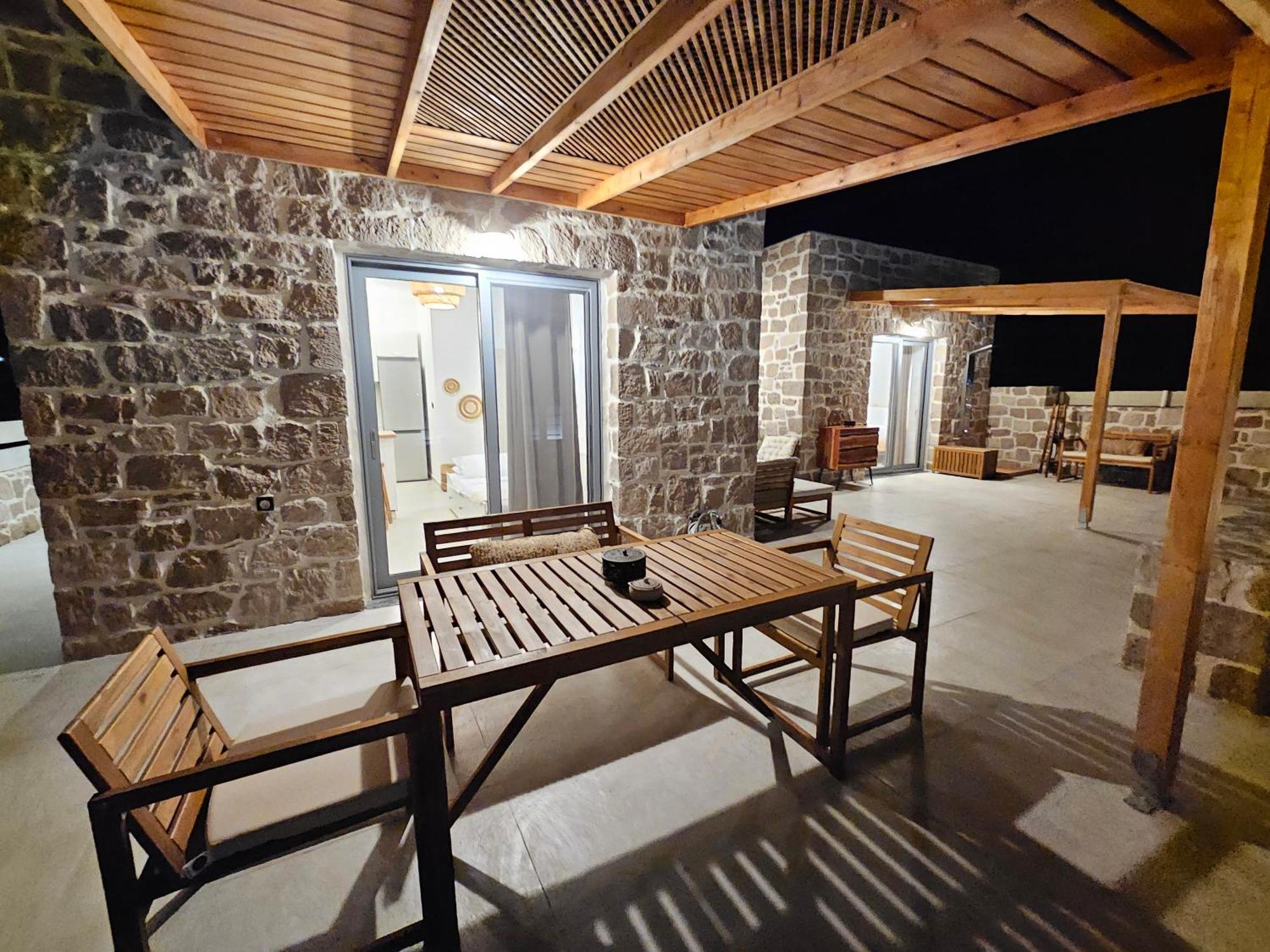 Livadi Resort Adamantas  Exterior photo